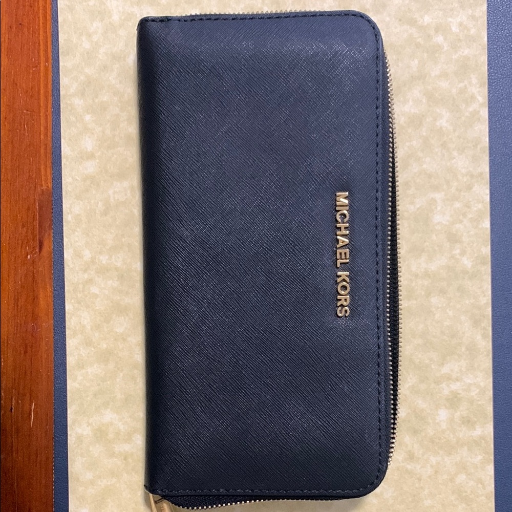 MICHAEL Michael Kors Black Wallet